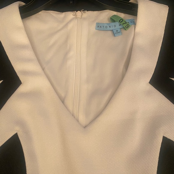 Like new size 0 Antonio Melani dress - Picture 3 of 6